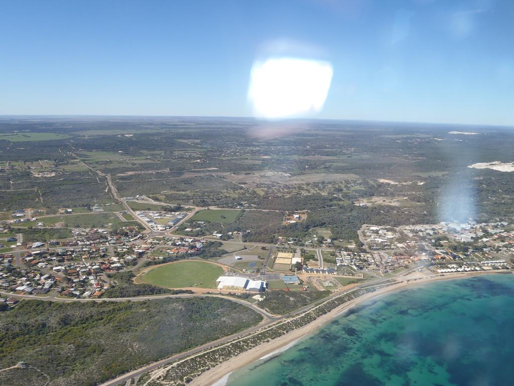 Port Denison Beach Resort Oda fotoğraf