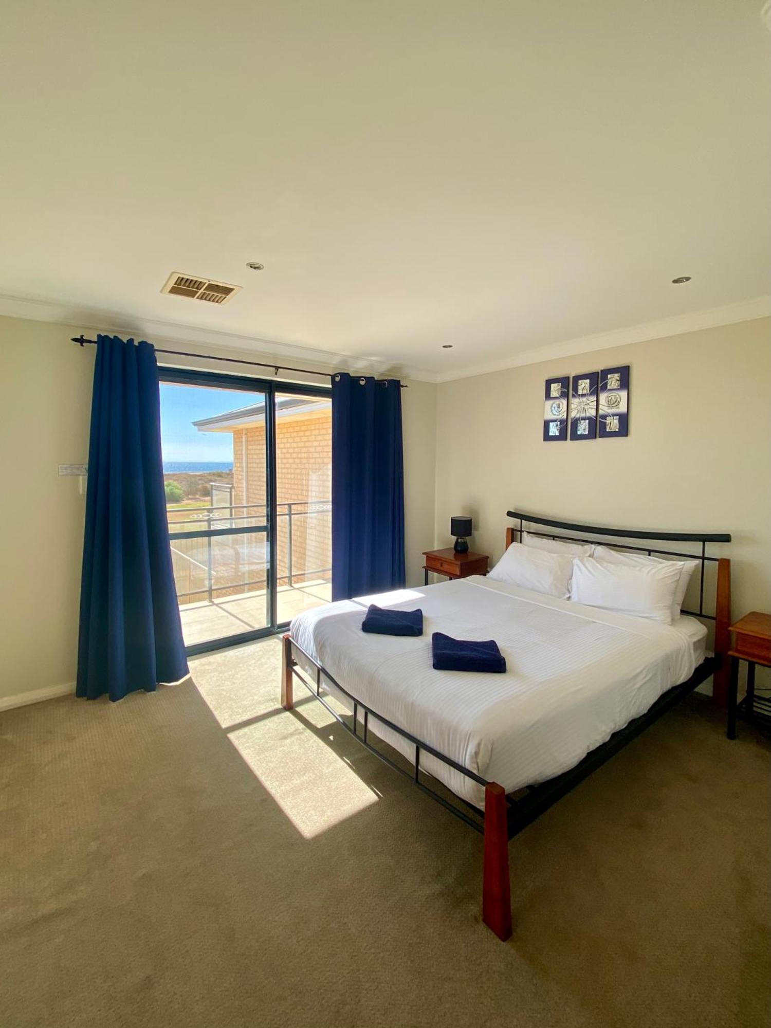 Port Denison Beach Resort Dış mekan fotoğraf